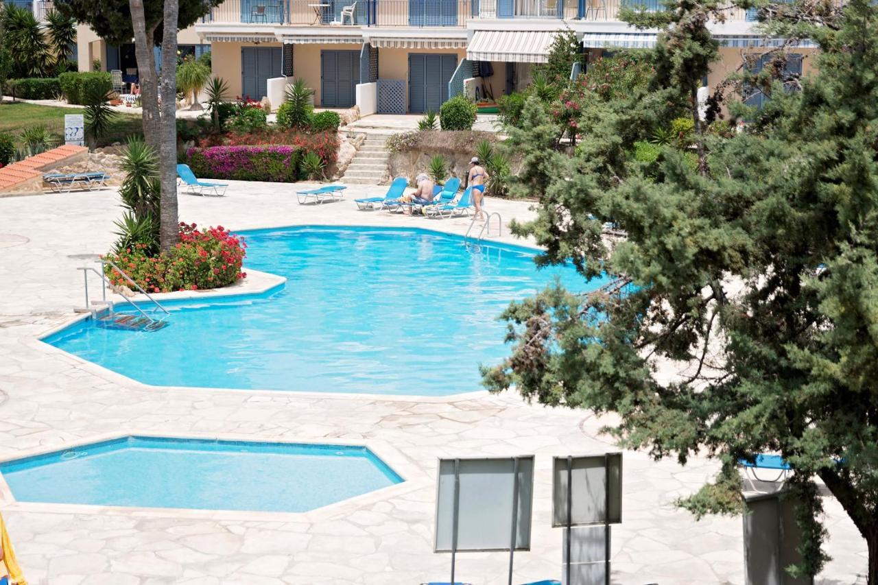 Paradise Gardens With A Large Terrace Пафос Экстерьер фото